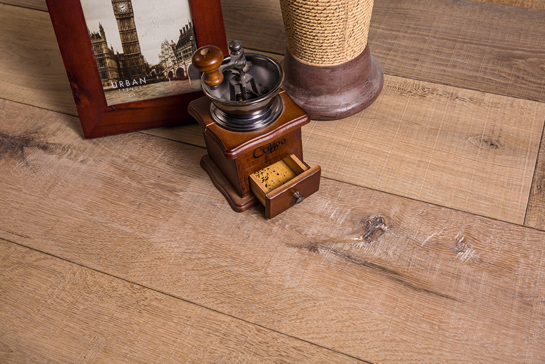 Kenlon Jade-卡伦玉.jpg